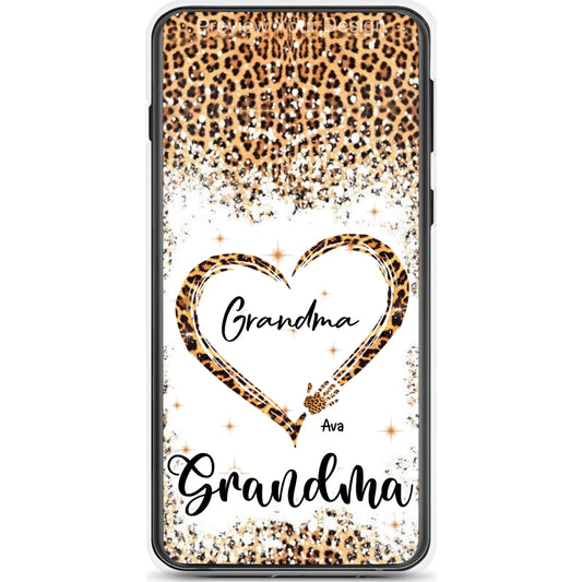 Leopard Pattern Heart With Hands Grandma And Grandkids Personalized Phone Case